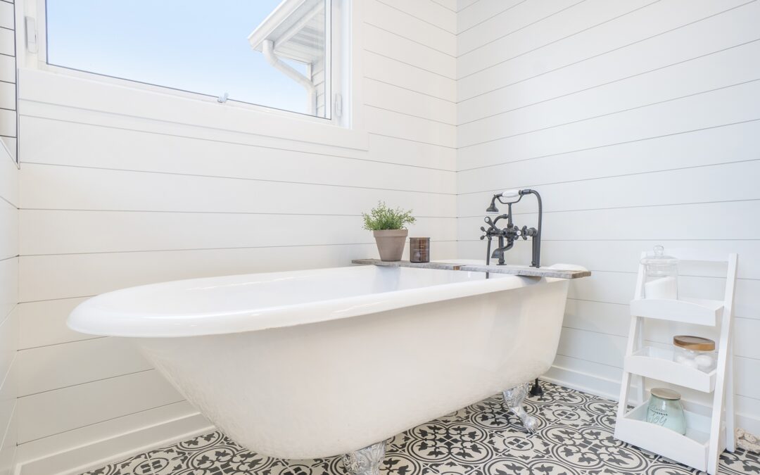 Holland lakeshore home renovation